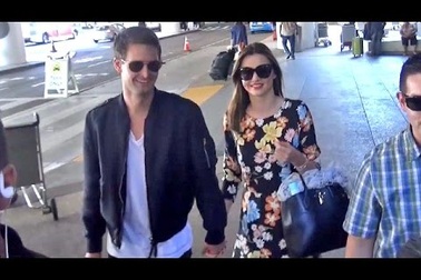 Miranda Kerr và Evan Spiegel sành điệu tại sân bay