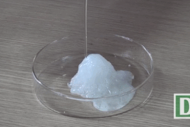 Bí mật của trò “ảo thuật” làm nước đông cứng thành băng ngay lập tức