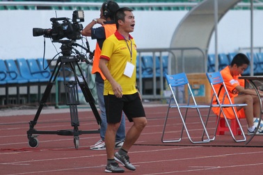 HLV Phạm Minh Đức lý giải việc ít dùng cầu thủ U19 Việt Nam