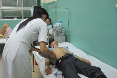 Cháy công ty may, 3 người nhập viện