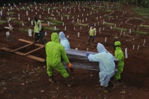 Indonesia đang trong "kịch bản tồi tệ nhất", nguy cơ thành Ấn Độ thứ hai