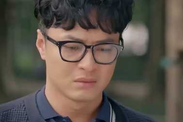 Hồng Đăng báo ốm, xin diện kiến Nhà hát Kịch Hà Nội sau 2-3 ngày tới