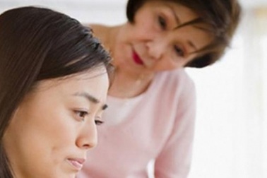 Chồng chết chưa được 100 ngày, mẹ chồng đã toan cướp nhà