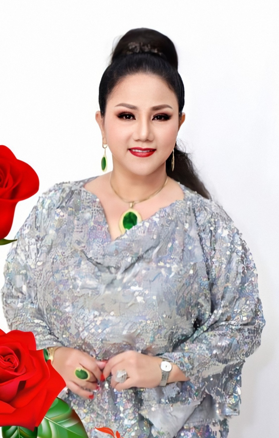 Ca sĩ Ngọc Ánh và Xuân Hương “ship hàng” bằng… gậy để tránh dịch - 7 Ca sĩ Ngọc Ánh và Xuân Hương “ship hàng” bằng… gậy để tránh dịch - 7