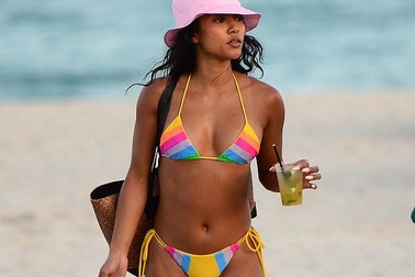 Hot girl gốc Việt Karrueche Tran khoe dáng bốc lửa