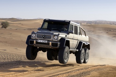 Mercedes ngừng sản xuất xe G63 AMG 6x6