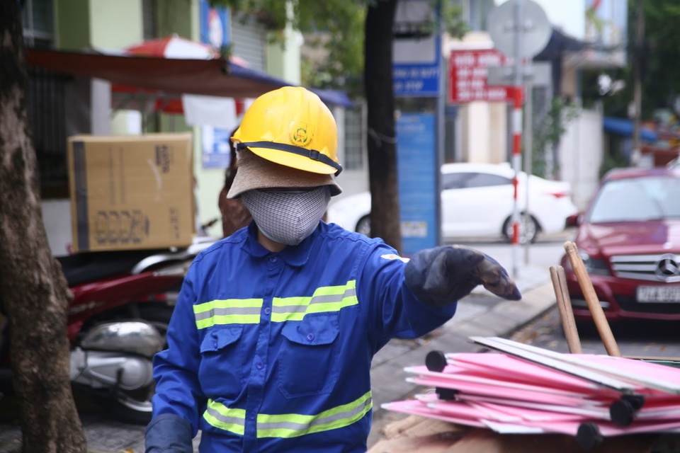 20/10, dáng tảo tần vẫn lặng lẽ mưu sinh trên phố - 4 20/10, dáng tảo tần vẫn lặng lẽ mưu sinh trên phố - 4