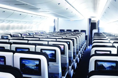 Cách ly toàn bộ phi hành đoàn trên chuyến bay có khách nhiễm Covid-19