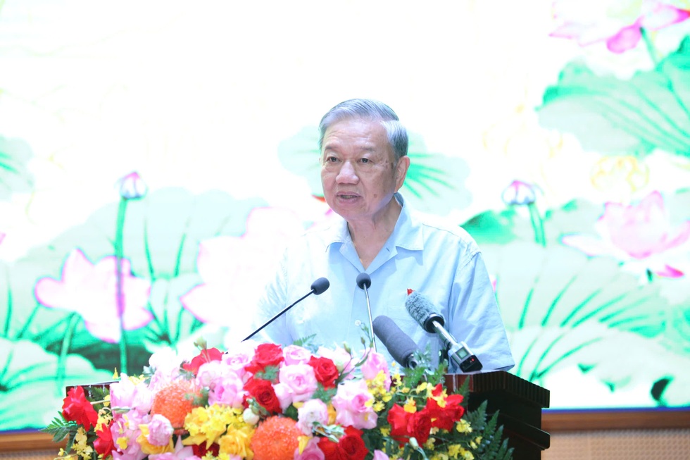 Tổng Bí thư Tô Lâm: "Tại sao đất của Nhà nước lại thành tư nhân hết rồi?"