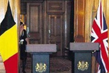 Anh : Một sự cố ngoại giao hy hữu