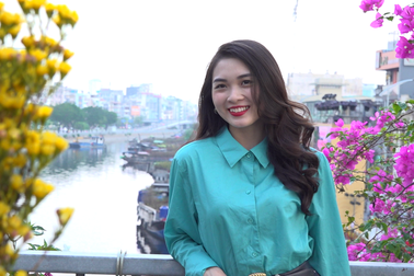 Chợ hoa xuân "Trên bến dưới thuyền 2023" tấp nập người tham quan