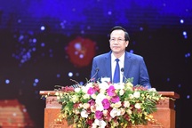 Bộ trưởng Đào Ngọc Dung: “Đời sống người có công ngày càng đầy đủ hơn”