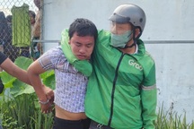 Bắt nghi phạm hiếp dâm, cướp vé số của thiếu nữ 14 tuổi ở TPHCM