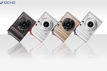 Những máy ảnh du lịch màn hình cực “bự”