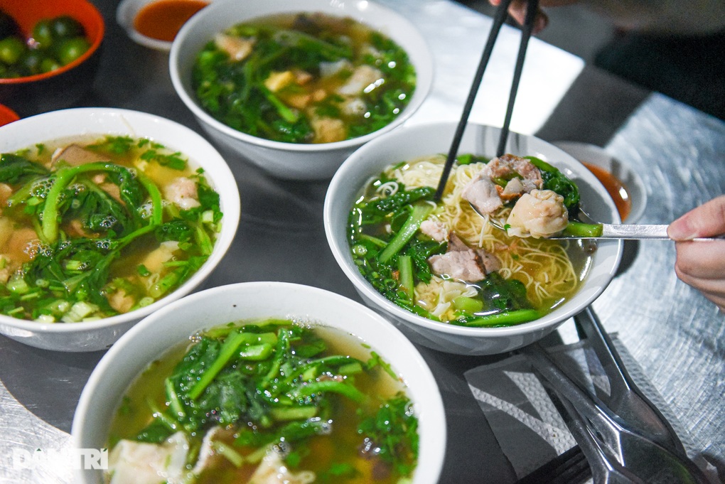 Cầm 500.000 đồng đi foodtour Hải Phòng, càn quét loạt món ngon nức tiếng - 12 Cầm 500.000 đồng đi foodtour Hải Phòng, càn quét loạt món ngon nức tiếng - 12