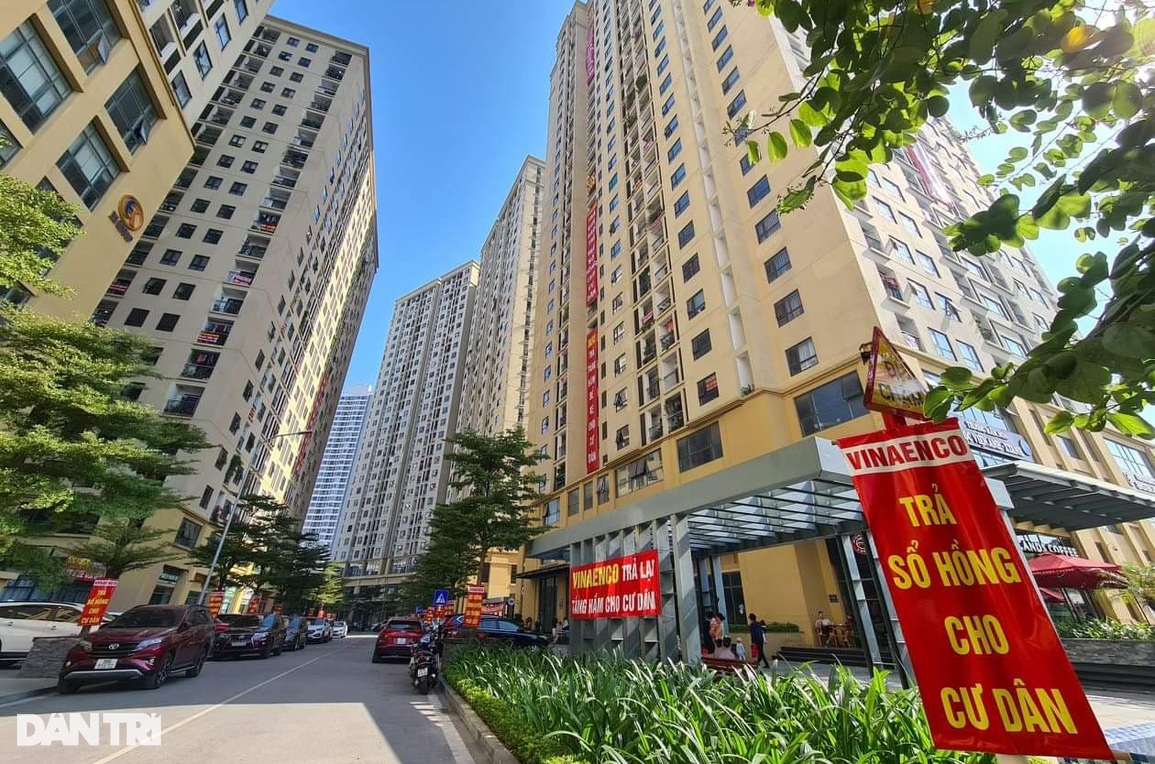 Hàng loạt chung cư bị treo sổ hồng vì chủ đầu tư vi phạm - 1 Hàng loạt chung cư bị treo sổ hồng vì chủ đầu tư vi phạm - 1
