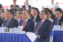 Thủ tướng Phạm Minh Chính dự lễ xuất khẩu lô xe điện VinFast VF 8 sang Mỹ