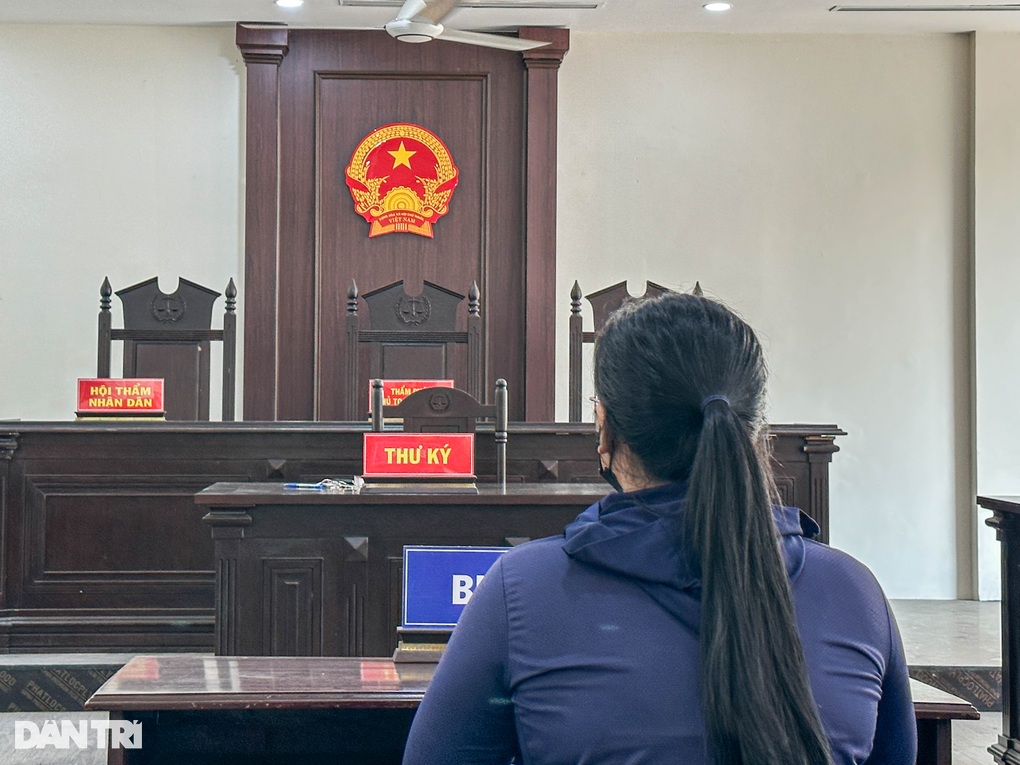 Bảo mẫu vô ý làm bé trai tử vong khai do hoảng loạn nên không biết sơ cứu - 2 Bảo mẫu vô ý làm bé trai tử vong khai do hoảng loạn nên không biết sơ cứu - 2