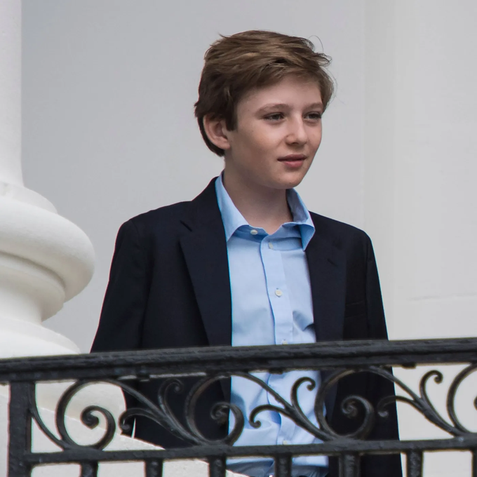 Barron Trump - Từ cậu bé con trai đáng yêu của tỷ phú đến chàng trai cao 2,01 mét - 10