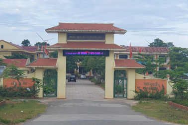 Nam sinh lỡ kỳ thi vào lớp 10 vì bị nhóm bạn đánh nhập viện