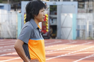 Trợ lý HLV Kim Chi của tuyển nữ Việt Nam phải về sớm vì bố mất