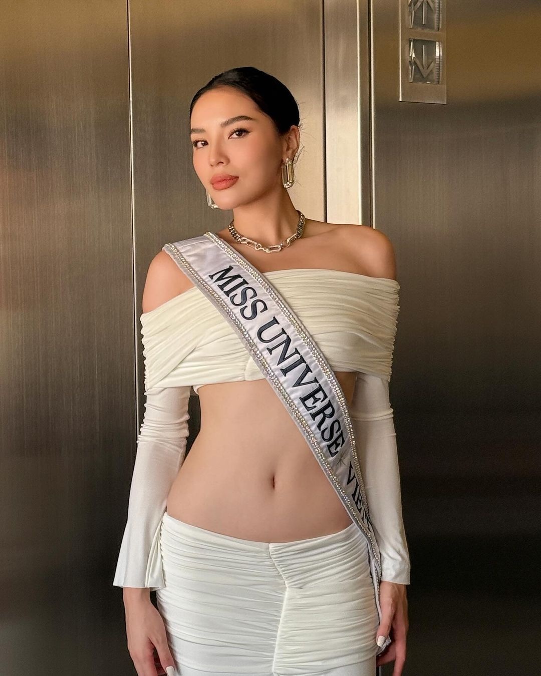 Hoa hậu Kỳ Duyên bị thất lạc trang phục dân tộc tại Miss Universe 2024