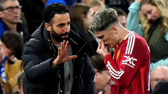 কেন গার্নাচো র্যাশফোর্ডের মতো ম্যানইউ ছাড়তে পারে না? - ২ Vì sao Garnacho không thể rời Man Utd như Rashford? - 2