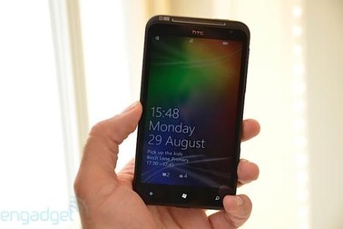 Ảnh thực tế HTC Titan cấu hình mạnh