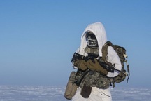 Xem lính dù Mỹ đổ bộ xuống Alaska, lạnh - 40 độ C