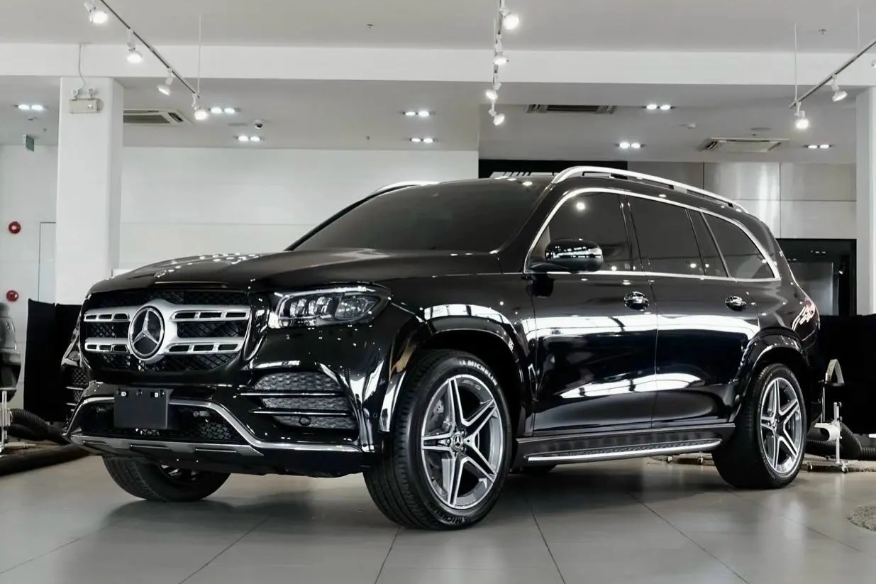 Loạt xe Mercedes-Benz nhập khẩu tăng giá 50-120 triệu đồng - 1