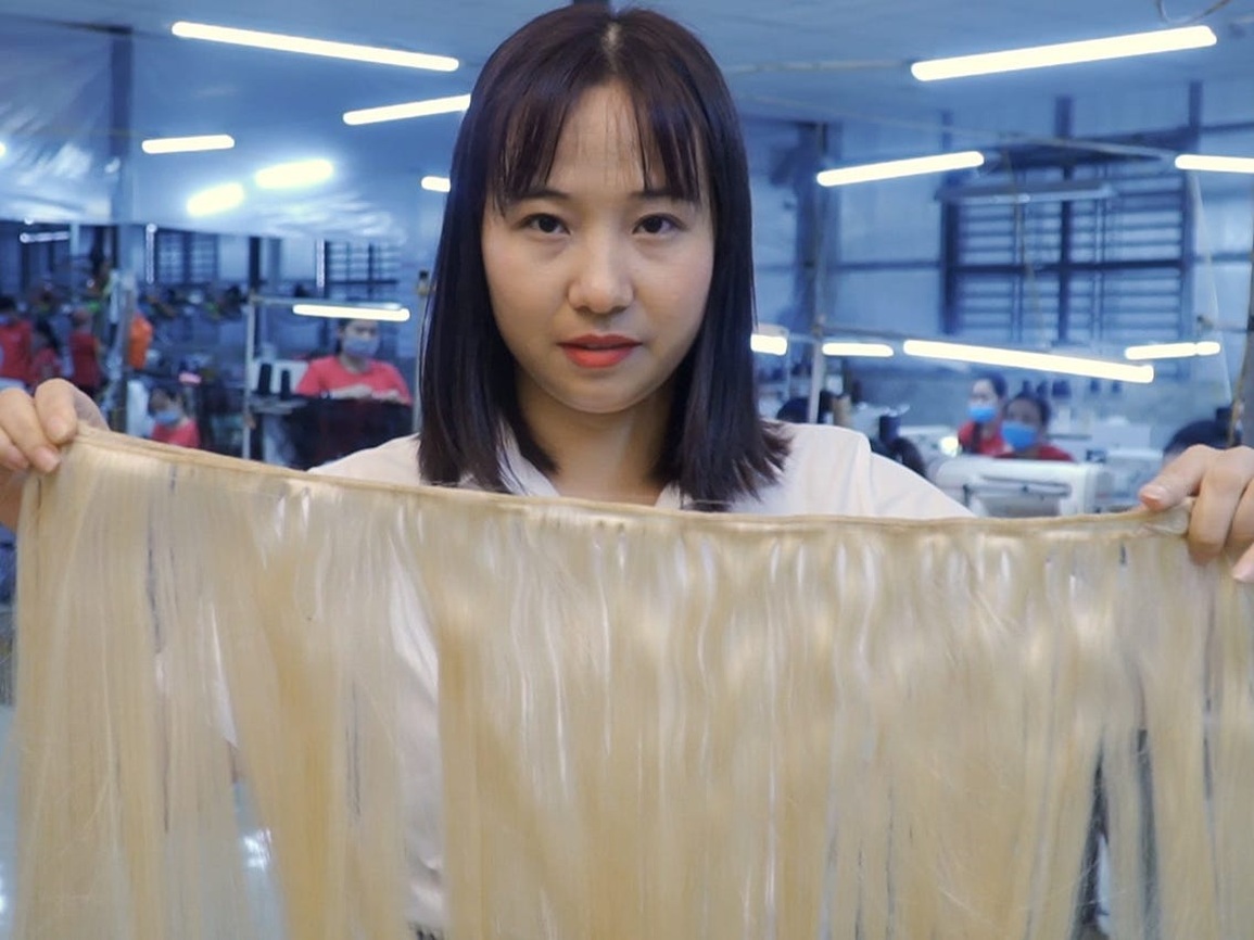 Nghề thu mua tóc rối ở Việt Nam lên báo nước ngoài - 3 Nghề thu mua tóc rối ở Việt Nam lên báo nước ngoài - 3