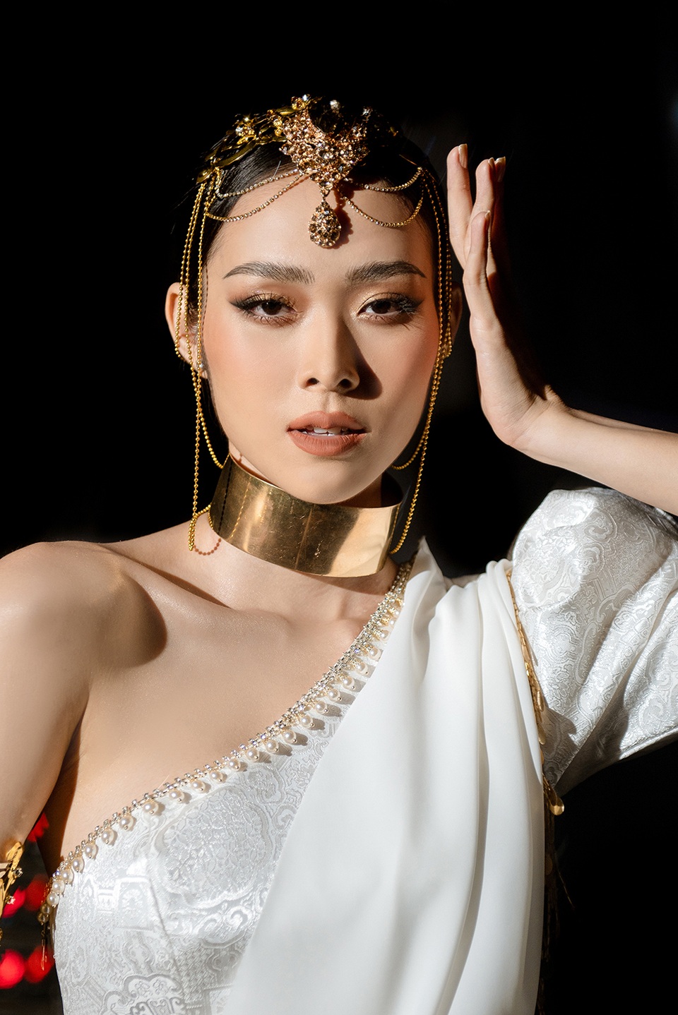 Diệp Bảo Ngọc mang lễ hội sắc màu Holi lên sân khấu - 2 Diệp Bảo Ngọc mang lễ hội sắc màu Holi lên sân khấu - 2