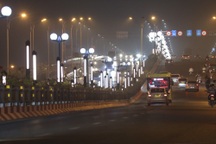 Hệ thống chiếu sáng lượn sóng độc đáo trên cầu Vĩnh Tuy