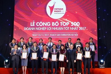 PV GAS được vinh danh Top 20 doanh nghiệp lớn nhất, Top 10 Doanh nghiệp niêm yết uy tín nhất Việt Nam trong Bảng xếp hạng VNR500 năm 2017