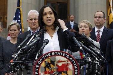 Mỹ bắt giữ 6 cảnh sát liên quan cái chết của thanh niên da màu