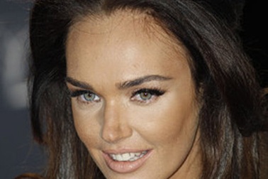 Mốt “khoe” sống giản dị của giới siêu giàu