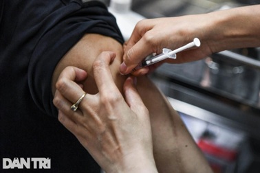 Bộ Y tế "thúc" tiêm mũi 2 vắc xin Covid-19