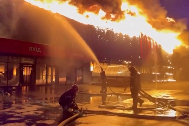 Nga phóng loạt UAV, tập kích dồn dập cảng chiến lược của Ukraine