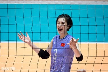 Bóng chuyền nữ Việt Nam vào chung kết giải châu Á, vươn lên thứ 27 thế giới