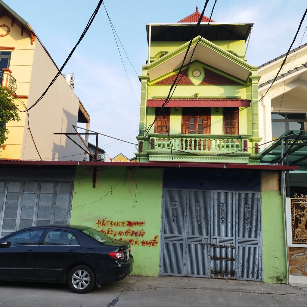 Diễn biến mới vụ đấu giá nhà đất 251m2 hơn 3,3 tỷ đồng ở Hà Nội - 1 Diễn biến mới vụ đấu giá nhà đất 251m2 hơn 3,3 tỷ đồng ở Hà Nội - 1