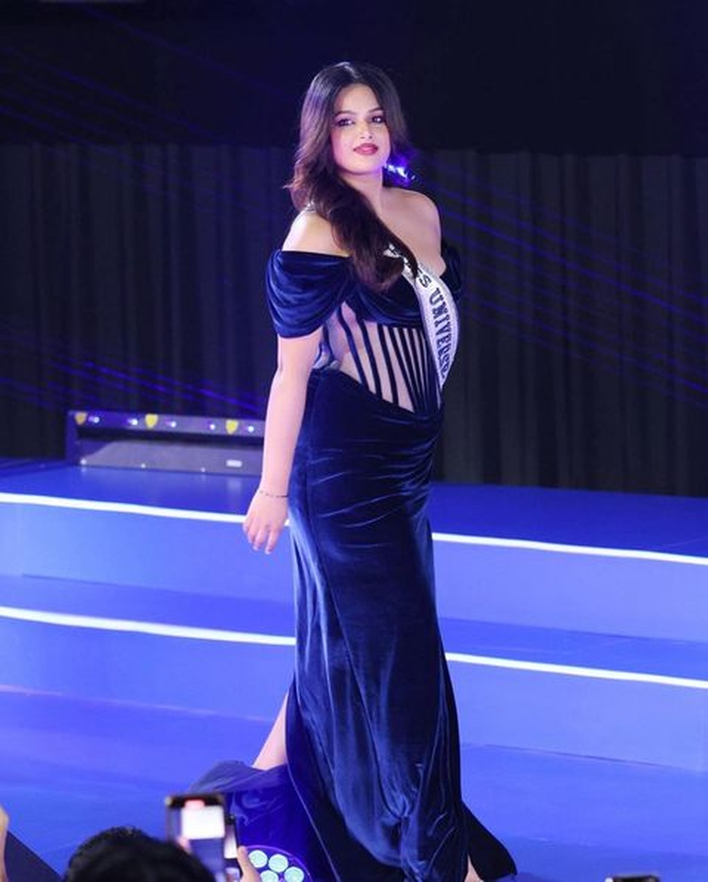 Hình ảnh mới nhất của đương kim Hoa hậu Hoàn vũ Harnaaz Sandhu - 5 Hình ảnh mới nhất của đương kim Hoa hậu Hoàn vũ Harnaaz Sandhu - 5