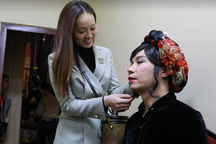 Vợ NSND Công Lý: "Có giai đoạn chính tôi cảm thấy u uất, bất lực"