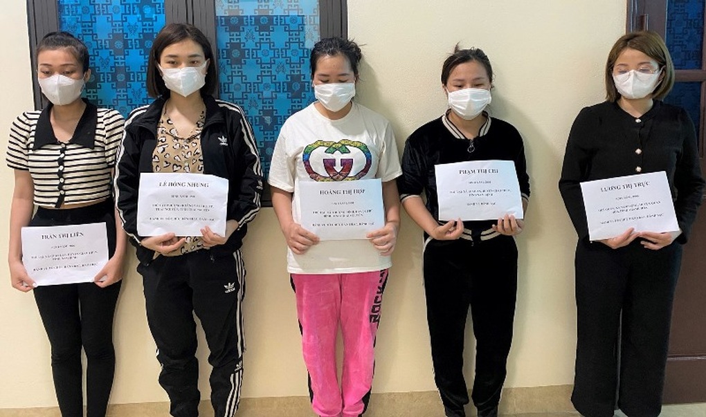 Người phụ nữ cầm đầu đường dây đánh bạc hàng nghìn tỷ đồng - 2 Người phụ nữ cầm đầu đường dây đánh bạc hàng nghìn tỷ đồng - 2