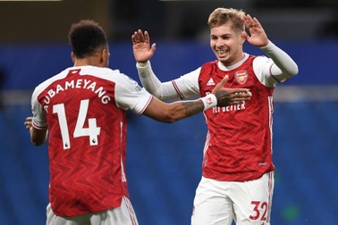 Jorginho, Kepa phạm sai lầm, Chelsea trắng tay trước Arsenal