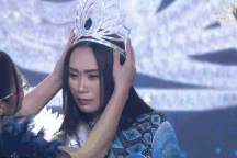 Nữ thông dịch viên khóc nấc khi đăng quang Miss Peace Vietnam 2022