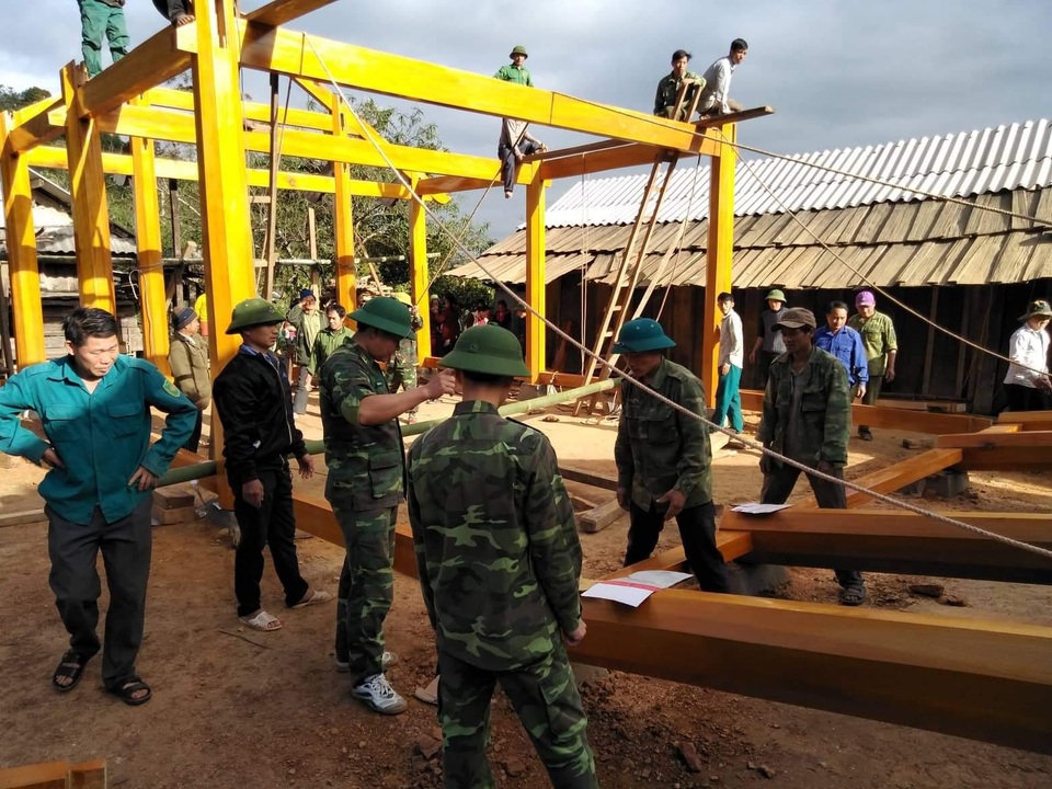 Hình ảnh người chiến sĩ biên phòng trên mọi mặt trận - 2 Hình ảnh người chiến sĩ biên phòng trên mọi mặt trận - 2