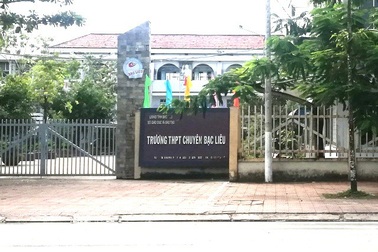 Nguyên kế toán "xin" hóa đơn, "mượn" tài khoản để... chiếm đoạt tiền