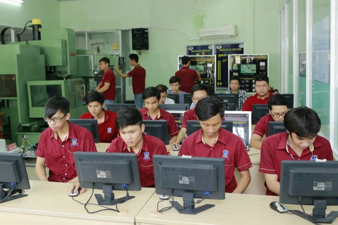 Ứng dụng phần mềm, ngành học thu nhập cao cho người trẻ - 2 Ứng dụng phần mềm, ngành học thu nhập cao cho người trẻ - 2