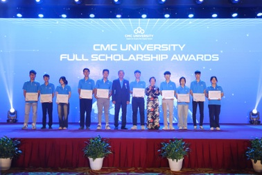 Trường Đại học CMC khai giảng khóa 3, trao quỹ học bổng 96 tỷ đồng