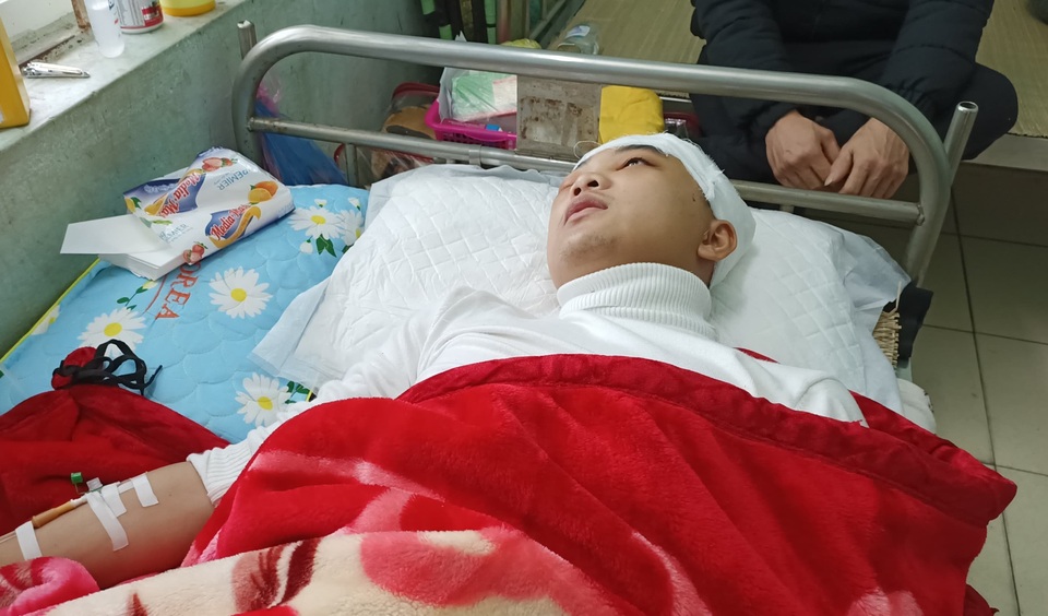 Vụ nam sinh bị đánh vỡ sọ não: Sẽ trưng cầu giám định để căn cứ xử lý - 1 Vụ nam sinh bị đánh vỡ sọ não: Sẽ trưng cầu giám định để căn cứ xử lý - 1